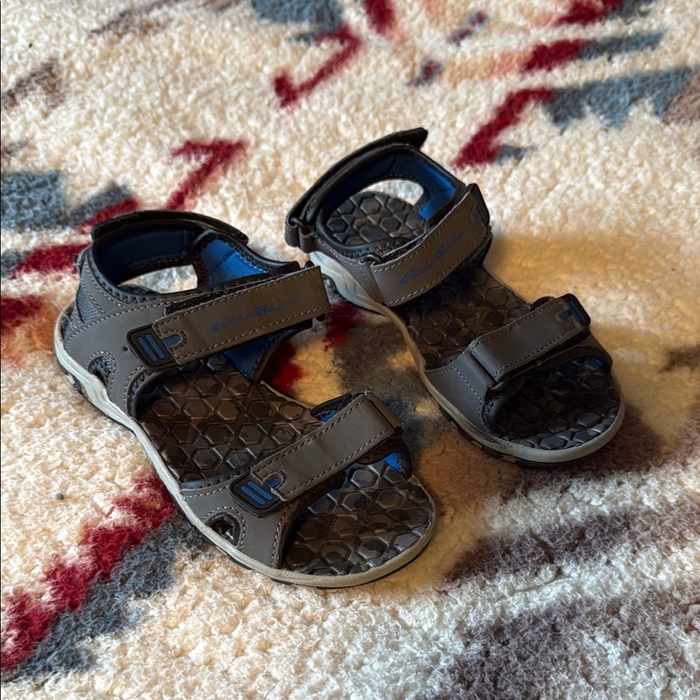 Eddie Bauer Kids Sandals in Brown and Black